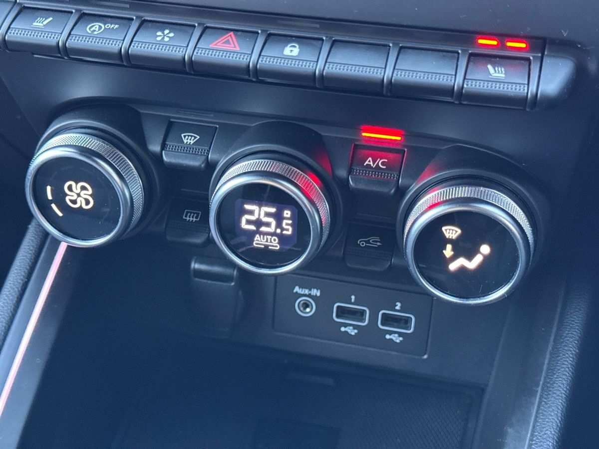 Used Renault Clio 2021 for sale - 76640275: Photo 16