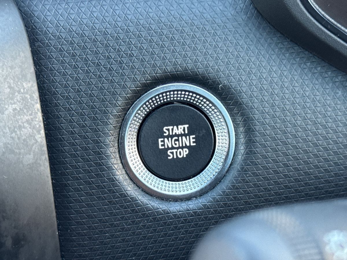 Used Renault Clio 2021 for sale - 76640275: Photo 36