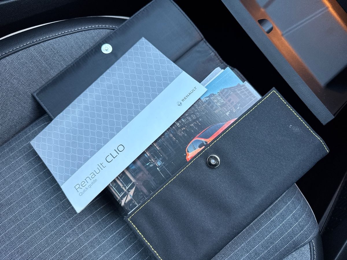 Used Renault Clio 2021 for sale - 76640275: Photo 40