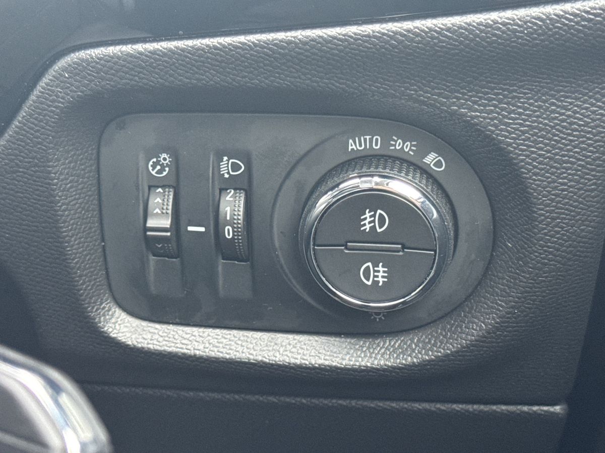 Used Vauxhall Corsa 2022 for sale - 76420384: Photo 38