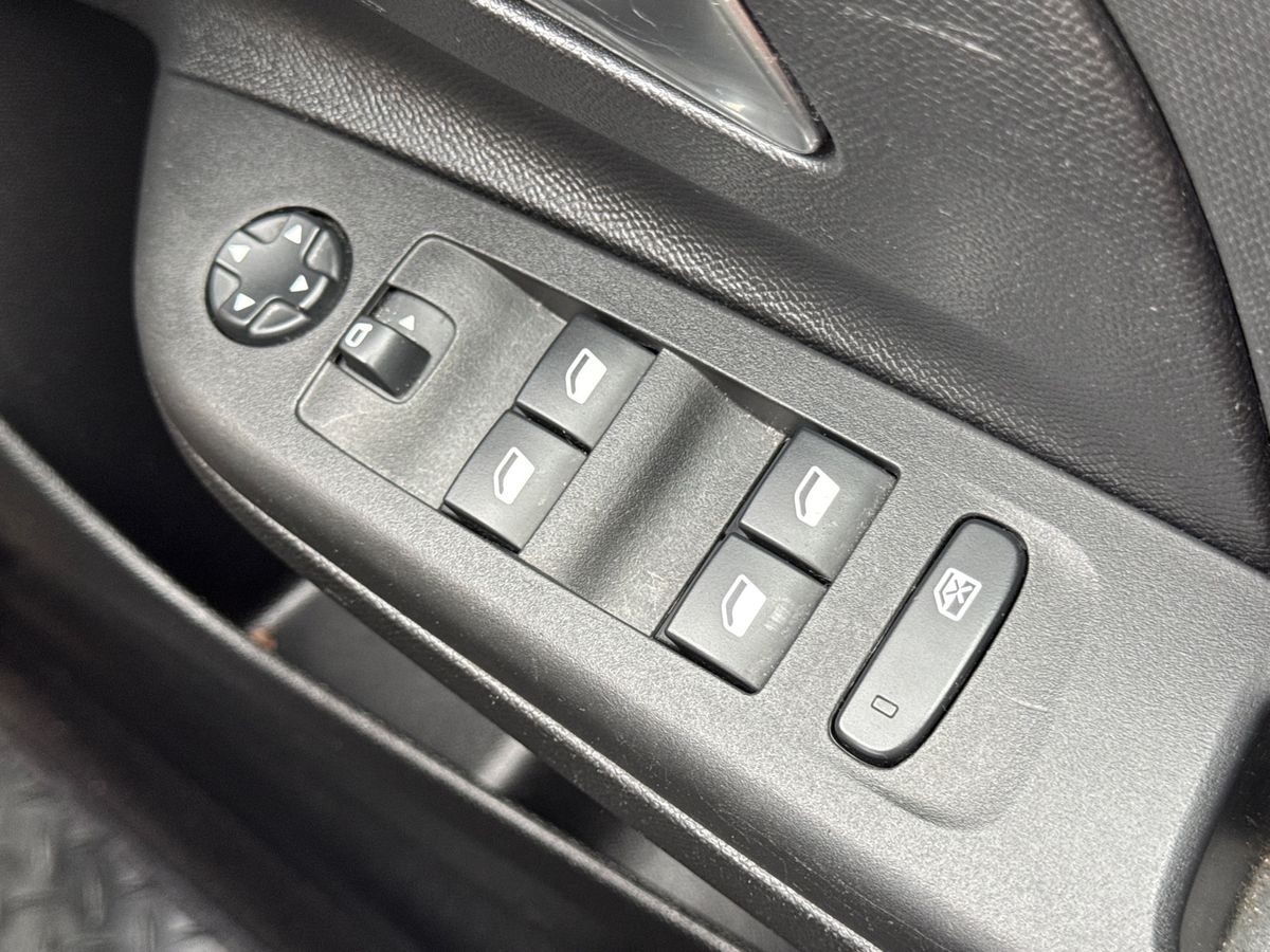 Used Vauxhall Corsa 2022 for sale - 76438098: Photo 17