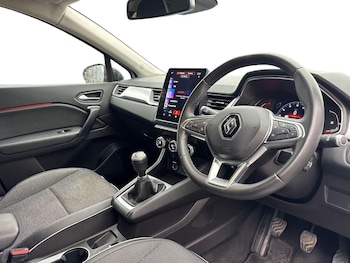 Used Renault Captur 2020 for sale - 77539796: Photo