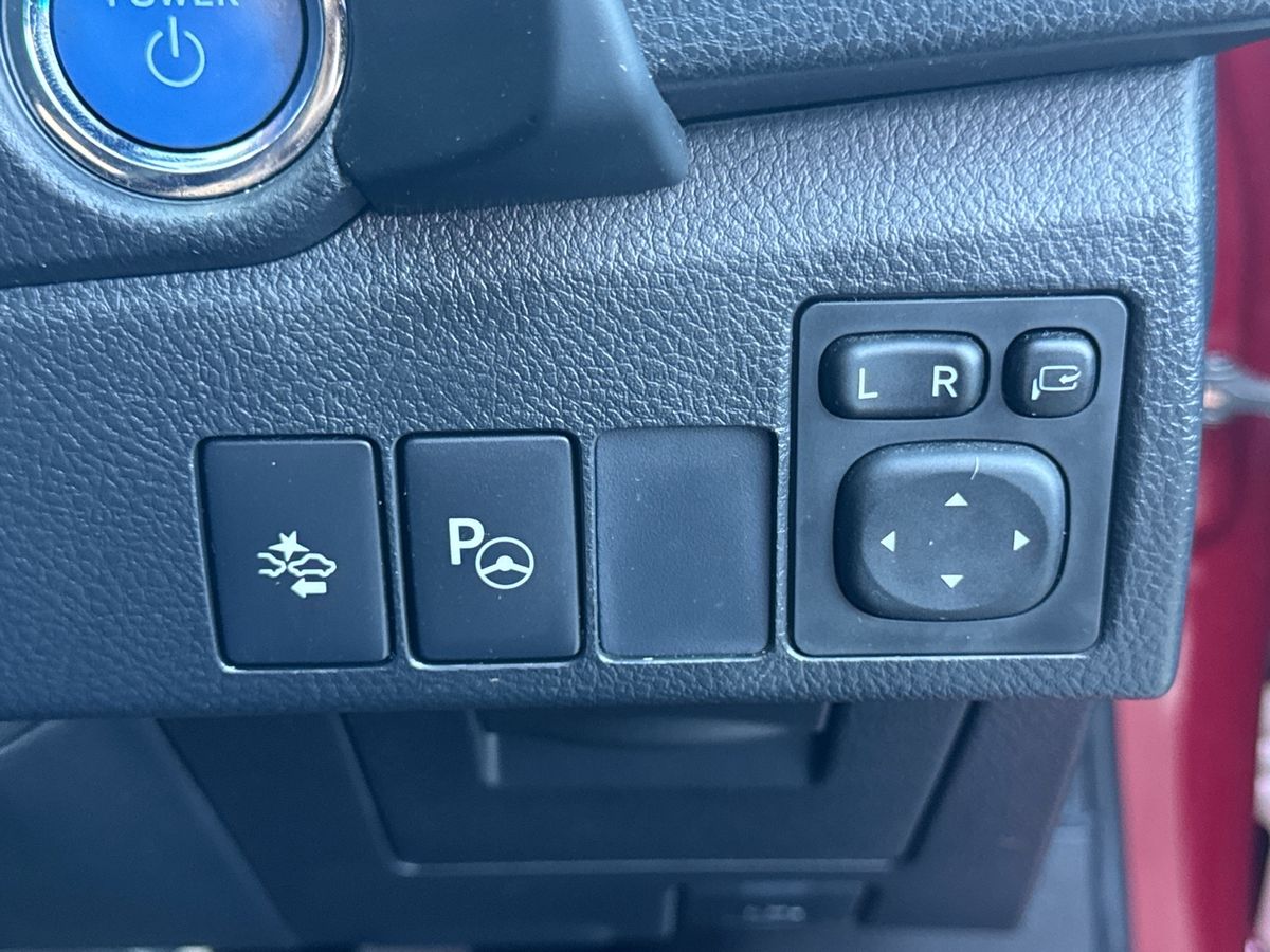 Used Toyota Auris 2017 for sale - 76092017: Photo 30