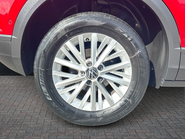 Used Volkswagen T-Roc 2023 for sale - 75992846: Photo 11