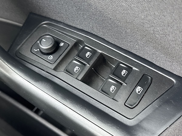 Used Volkswagen T-Roc 2023 for sale - 75992846: Photo 17
