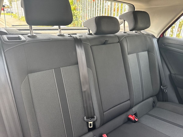 Used Volkswagen T-Roc 2023 for sale - 75992846: Photo 24