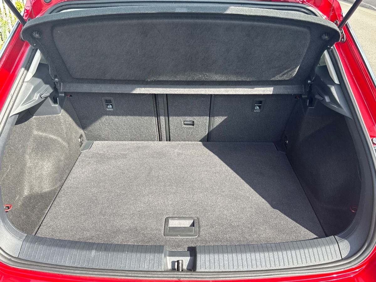 Used Volkswagen T-Roc 2023 for sale - 75992846: Photo 25