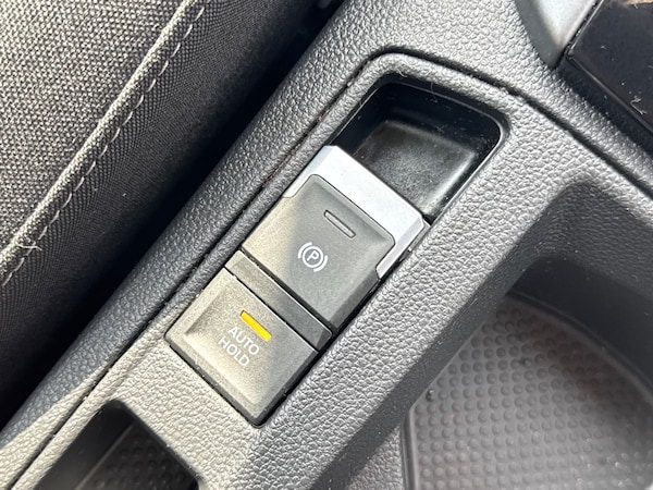 Used Volkswagen T-Roc 2023 for sale - 75992846: Photo 26