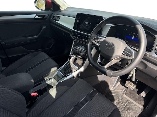 Used Volkswagen T-Roc 2023 for sale - 75992846: Photo 3