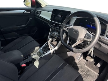 Used Volkswagen T-Roc 2023 for sale - 75992846: Photo 3