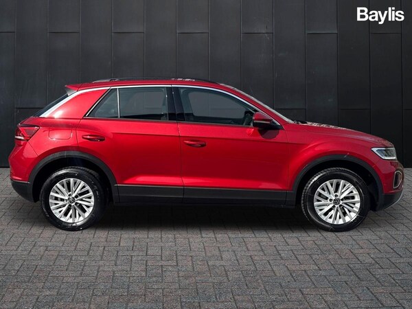 Used Volkswagen T-Roc 2023 for sale - 75992846: Photo 5