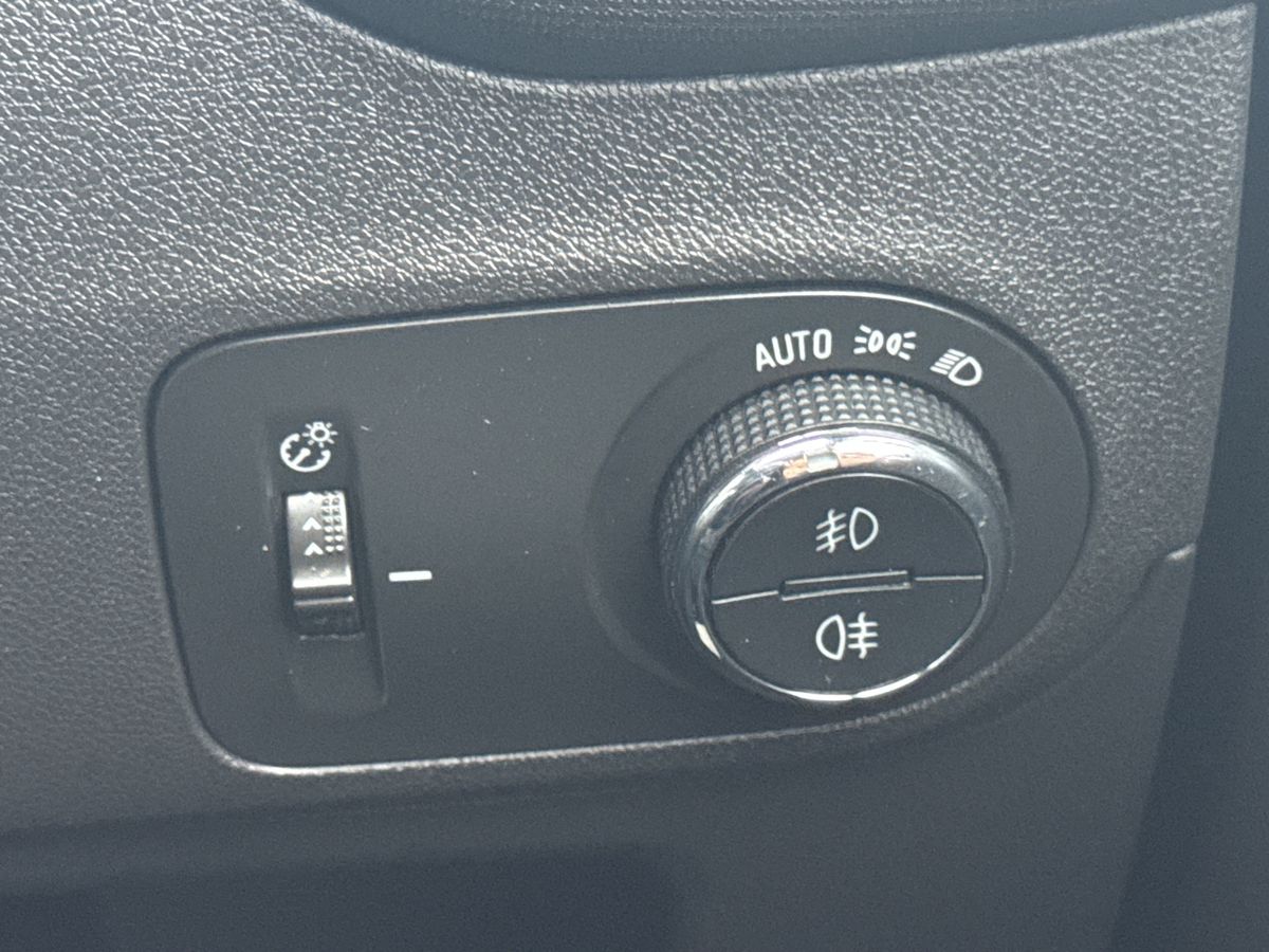 Used Vauxhall Crossland 2022 for sale - 77388872: Photo 28