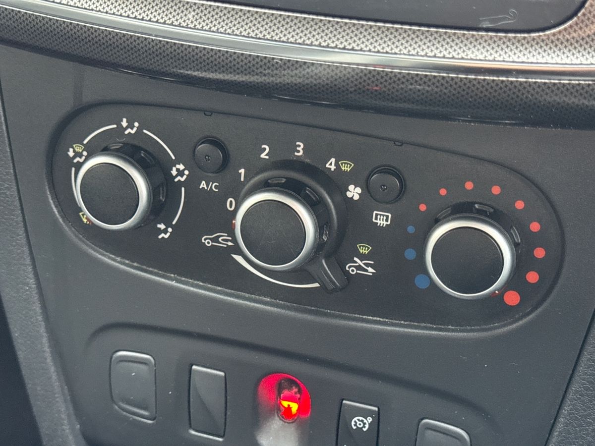 Used Dacia Sandero Stepway 2020 for sale - 76563710: Photo 16