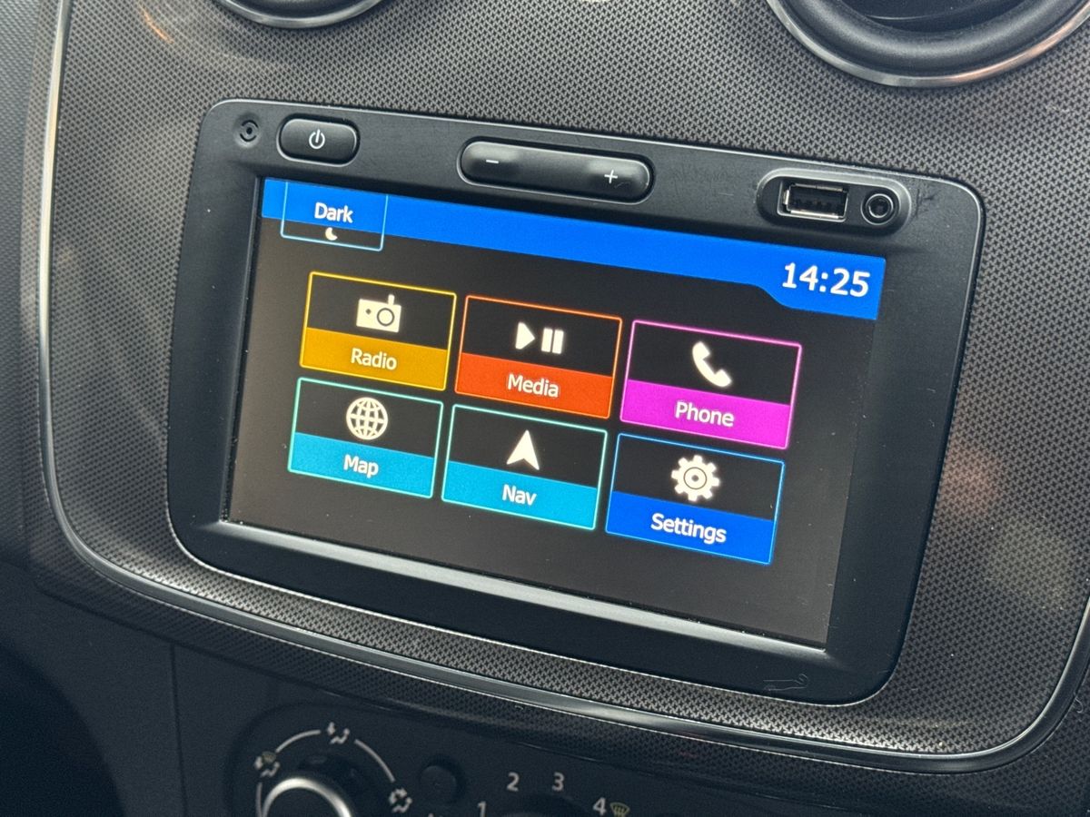 Used Dacia Sandero Stepway 2020 for sale - 76563710: Photo 20