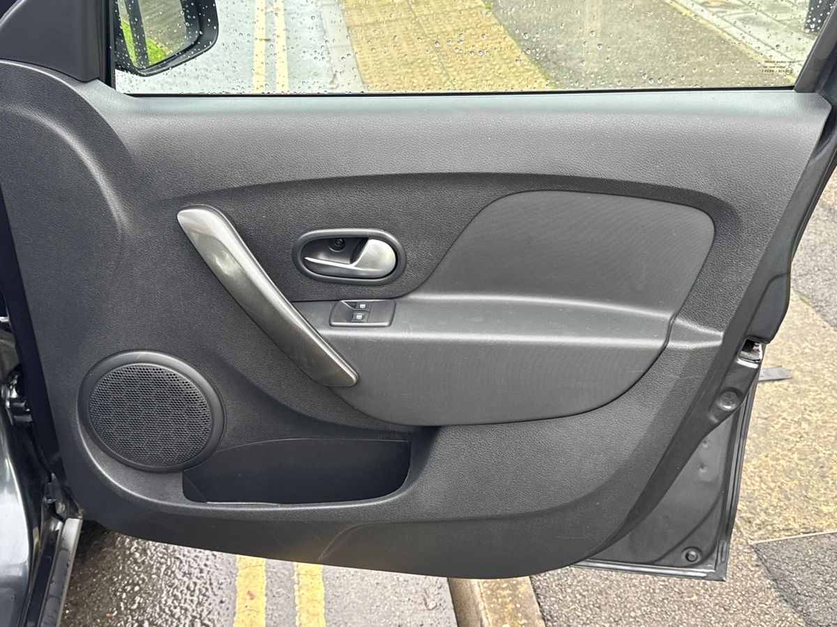 Used Dacia Sandero Stepway 2020 for sale - 76563710: Photo 36