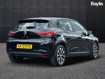 Used Renault Clio 2023 for sale - 75443202: Photo