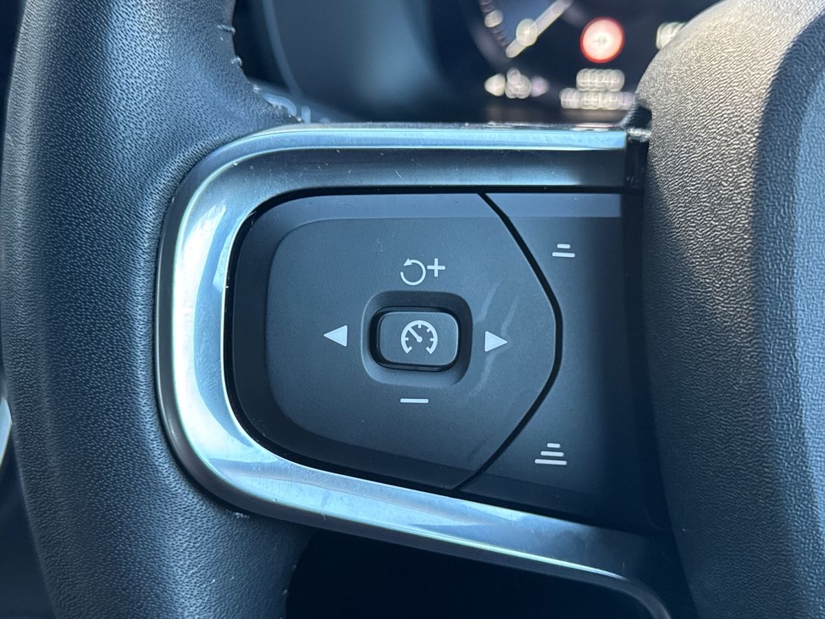 Used Volvo XC40 2020 for sale - 76563759: Photo 22