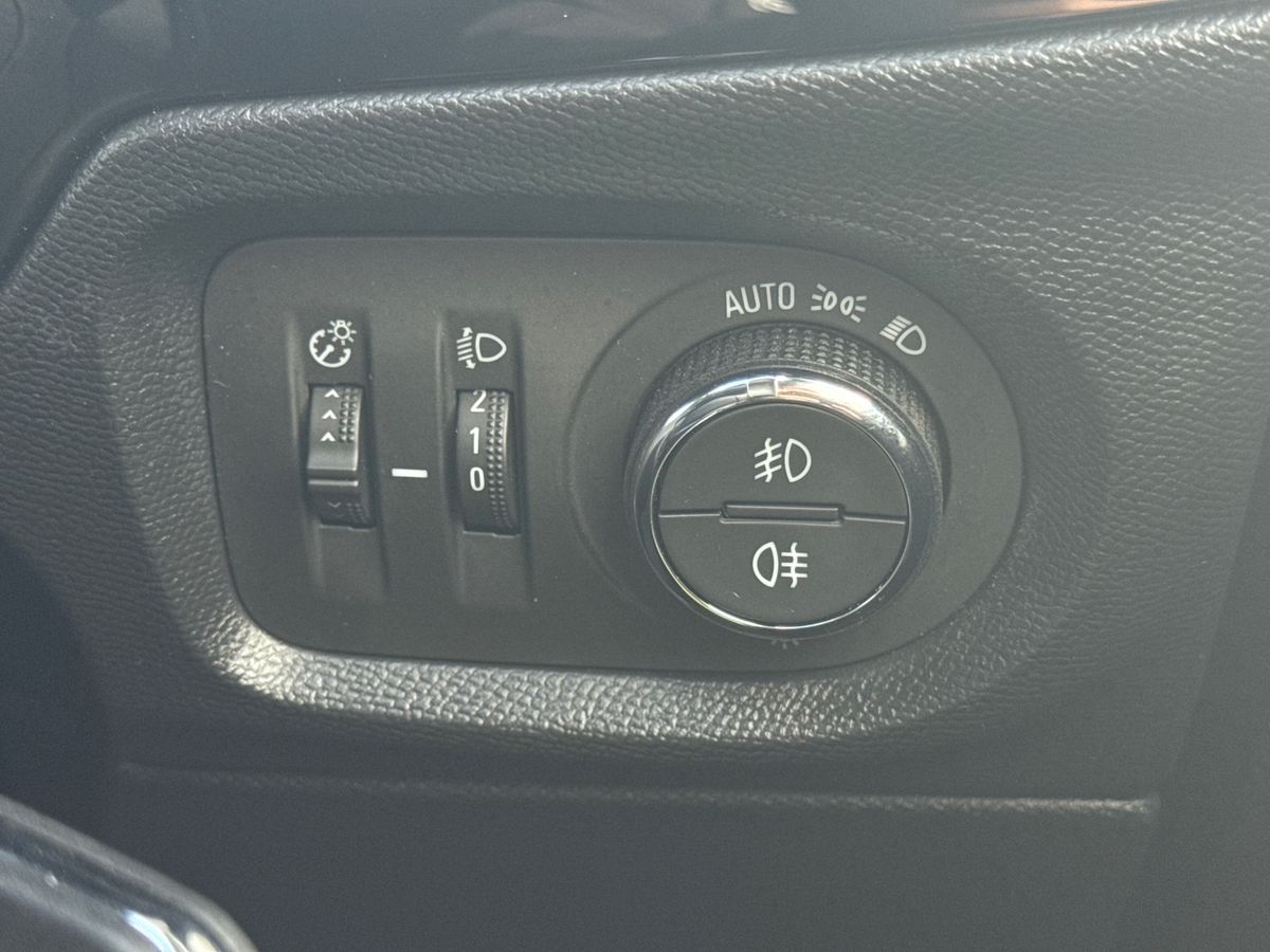 Used Vauxhall Corsa 2023 for sale - 76112202: Photo 31