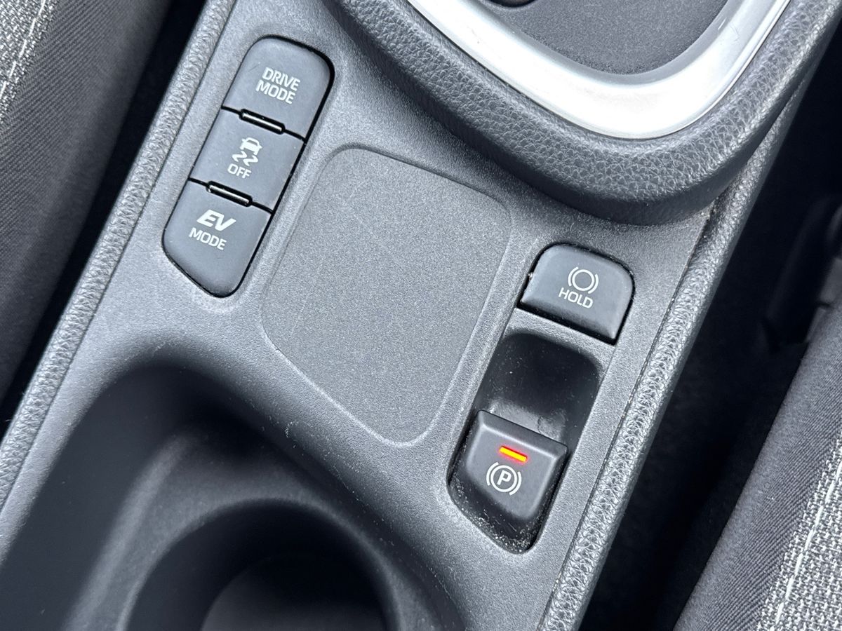 Used Toyota Yaris Cross 2022 for sale - 77105910: Photo 27