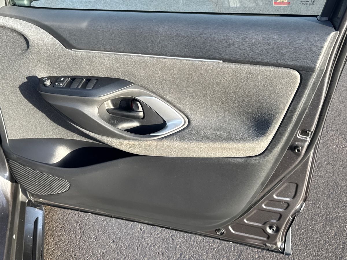 Used Toyota Yaris Cross 2022 for sale - 77105910: Photo 36