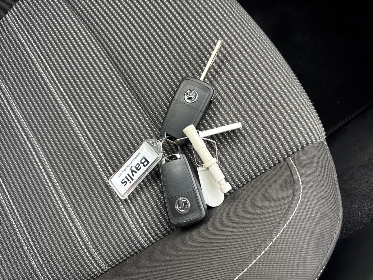 Used Vauxhall Insignia 2016 for sale - 76684390: Photo 26