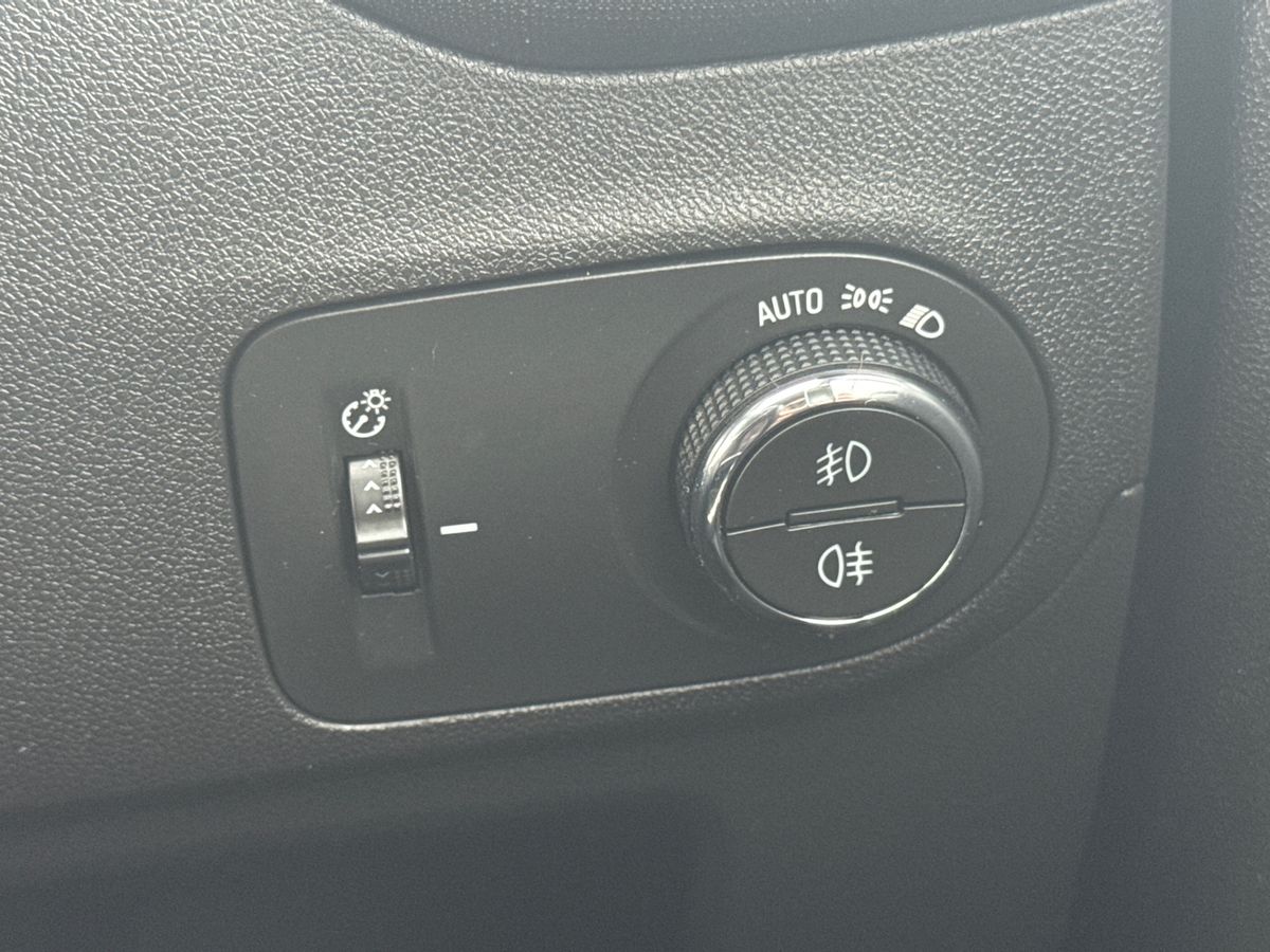 Used Vauxhall Crossland 2021 for sale - 76312076: Photo 27