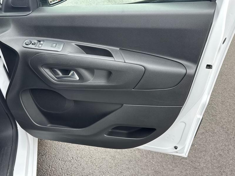 Used Vauxhall Combo 2025 for sale - 77910582: Photo 30