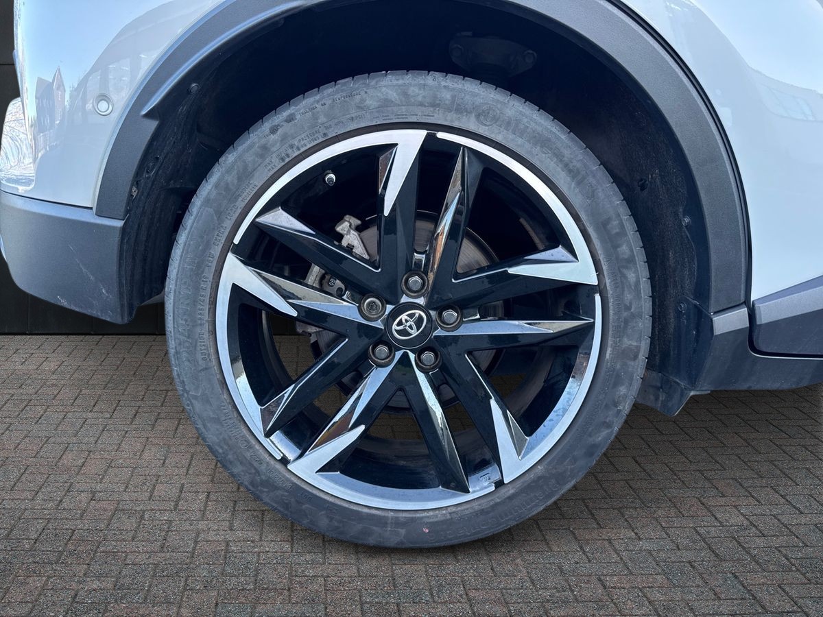 Used Toyota C-HR 2023 for sale - 76124515: Photo 11