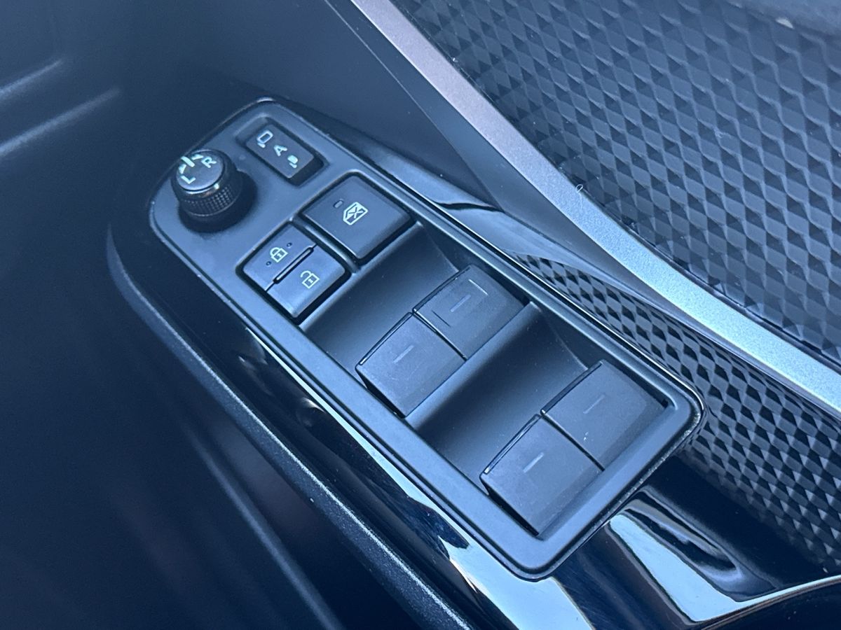 Used Toyota C-HR 2023 for sale - 76124515: Photo 17