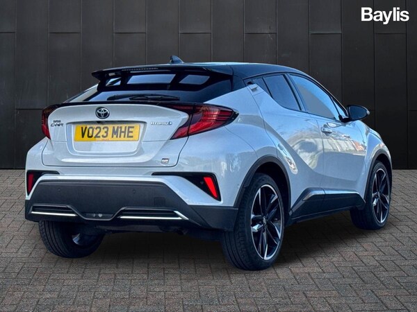Used Toyota C-HR 2023 for sale - 76124515: Photo 2