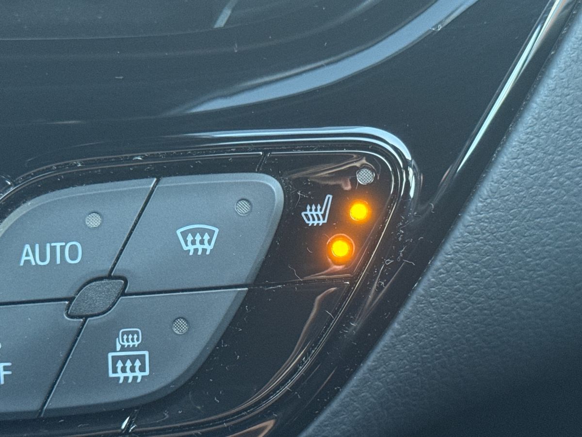 Used Toyota C-HR 2023 for sale - 76124515: Photo 30