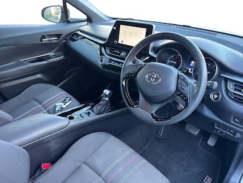 Used Toyota C-HR 2023 for sale - 76124515: Photo 3