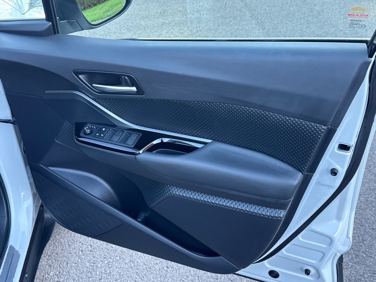 Used Toyota C-HR 2023 for sale - 76124515: Photo 41