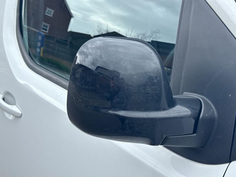 Used Vauxhall Vivaro 2023 for sale - 77910246: Photo 37