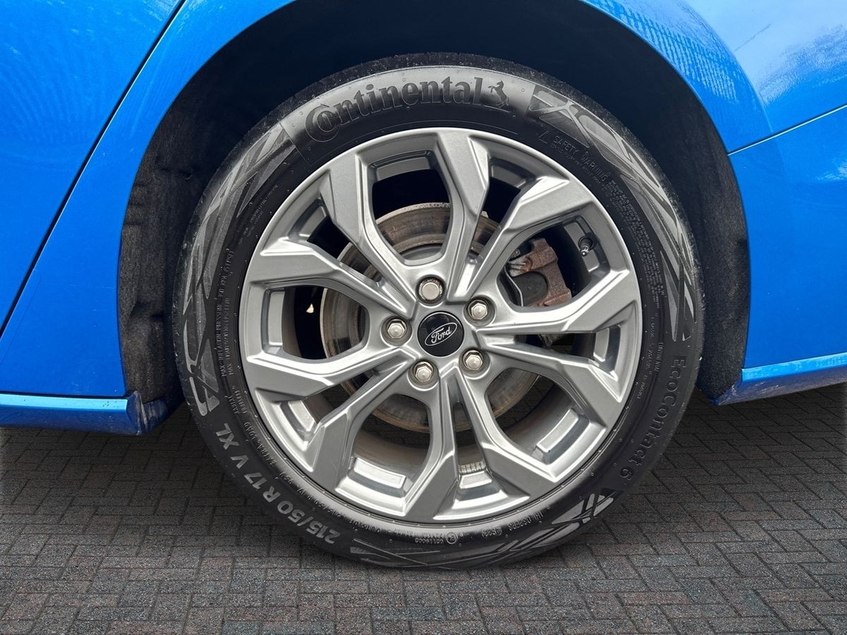 Used Ford Focus 2023 for sale - 76696466: Photo 11