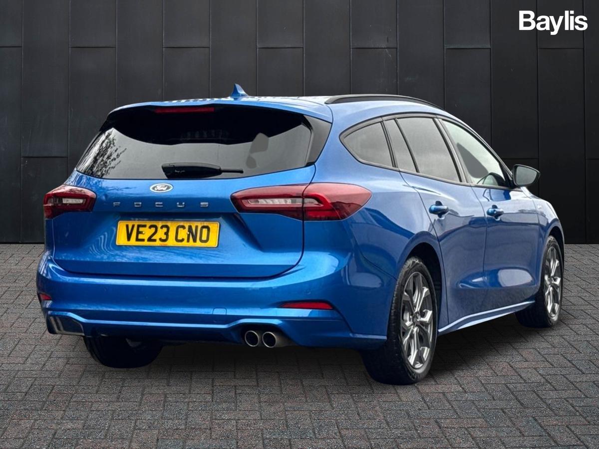 Used Ford Focus 2023 for sale - 76696466: Photo 2