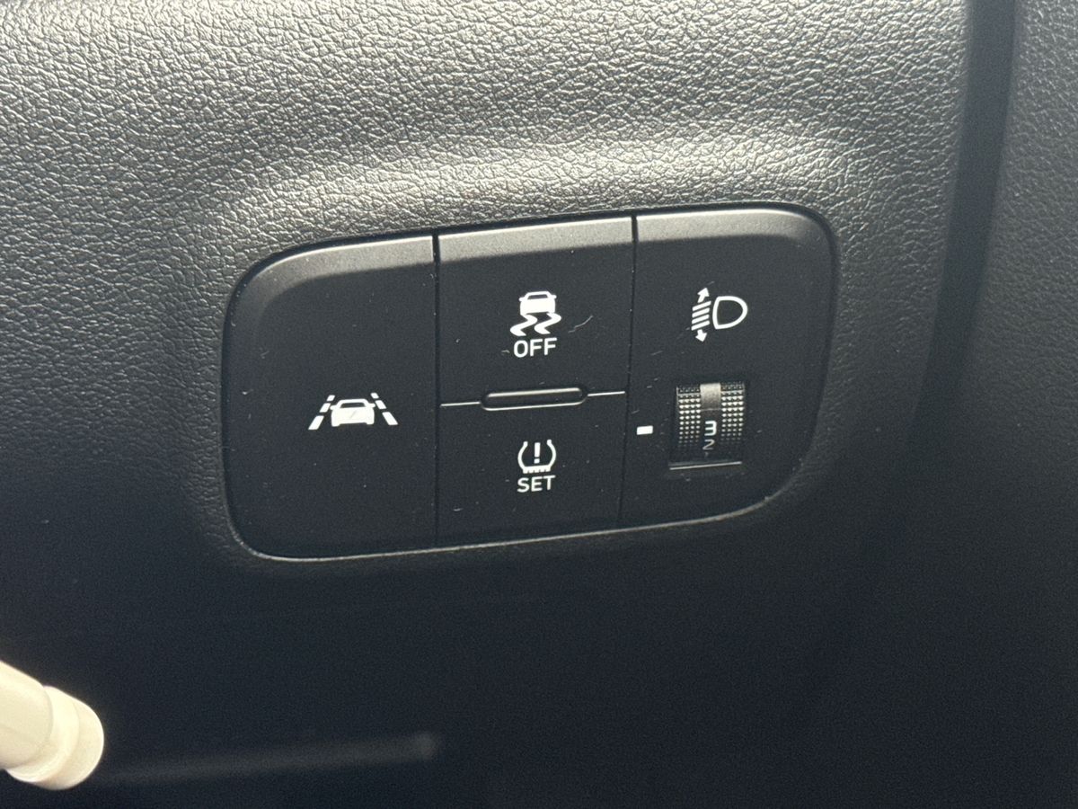 Used Hyundai i10 2023 for sale - 76217091: Photo 26