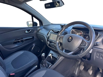 Used Renault Captur 2017 for sale - 76338778: Photo