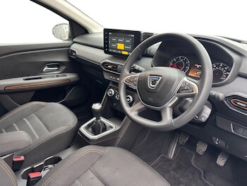 Used Dacia Sandero Stepway 2021 for sale - 77366989: Photo