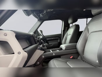 Used Land Rover Defender 2024 for sale - 79552505: Photo