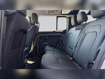 Used Land Rover Defender 110 2025 for sale - 79508287: Photo