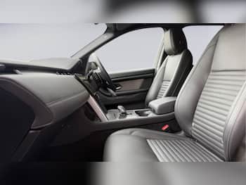 Used Land Rover Discovery Sport 2025 for sale - 79819992: Photo