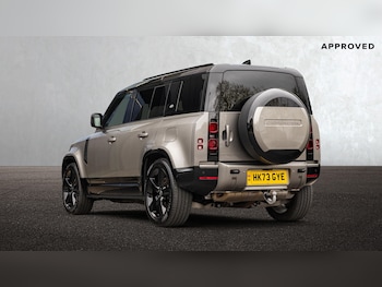 Used Land Rover Defender 2023 for sale - 79199890: Photo