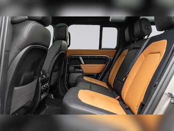 Used Land Rover Defender 2023 for sale - 79199890: Photo