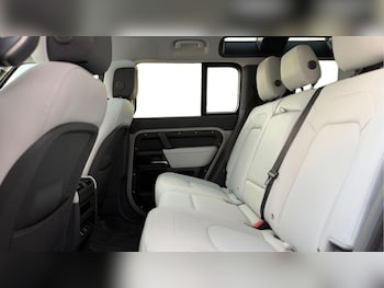 Used Land Rover Defender 2026 for sale - 79235718: Photo
