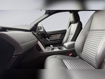 Used Land Rover Discovery Sport 2025 for sale - 79543880: Photo