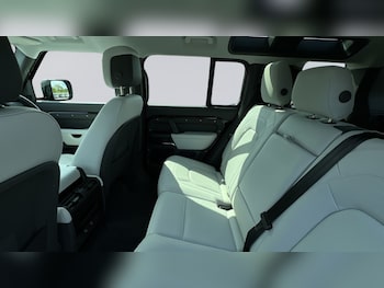 Used Land Rover Defender 2025 for sale - 79200438: Photo