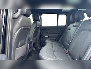 Used Land Rover Defender 2025 for sale - 79198969: Photo