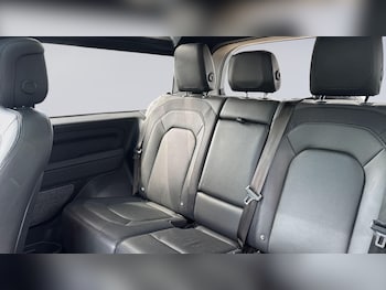 Used Land Rover Defender 90 2024 for sale - 79328332: Photo