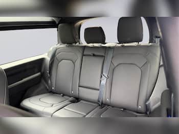 Used Land Rover Defender 2026 for sale - 79725582: Photo